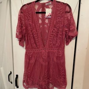 NWT✨✨ Deep vneck romper